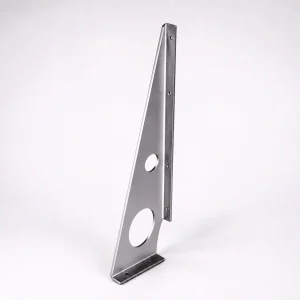 Cartabón de refuerzo acabado plata para barandilla de aluminio